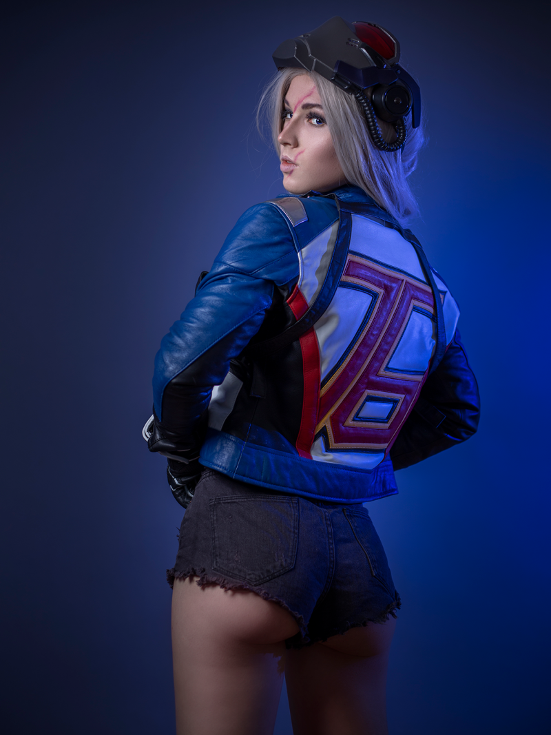 Soldier 76 cosplay leather jacket for womens